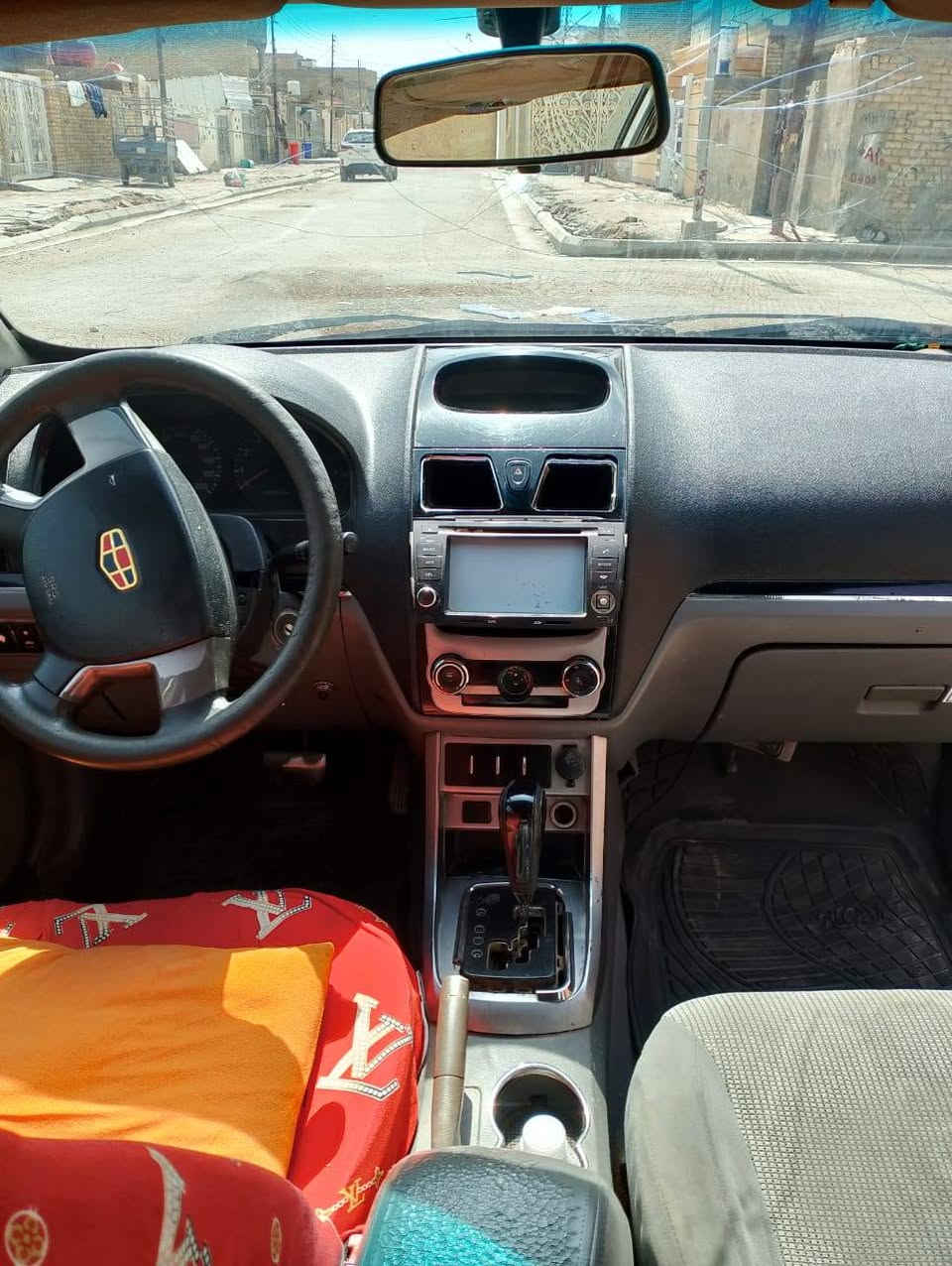 بسم الله الرحمن الرحيم السلام عليكم ورحمة الله وبركاتة ام كراند موديل 14 مكينه 160 كورله نحله كير كورله نحله
كير مكينه مكفولات بدون ضربه تخم تاير جديد باتري جديد كهربائية كله شغاله هيئه وغرامات مسفره السياره خير من الله ومرزوقه ولياخذه بلعافيه علي المكان الكوت السعر 40 وبيه مجال لطيبين 
ملاحضه@ كمبريسر التبريد بي مشكله سابقن كان شغال  *********** ابو عباس بي واتساب
