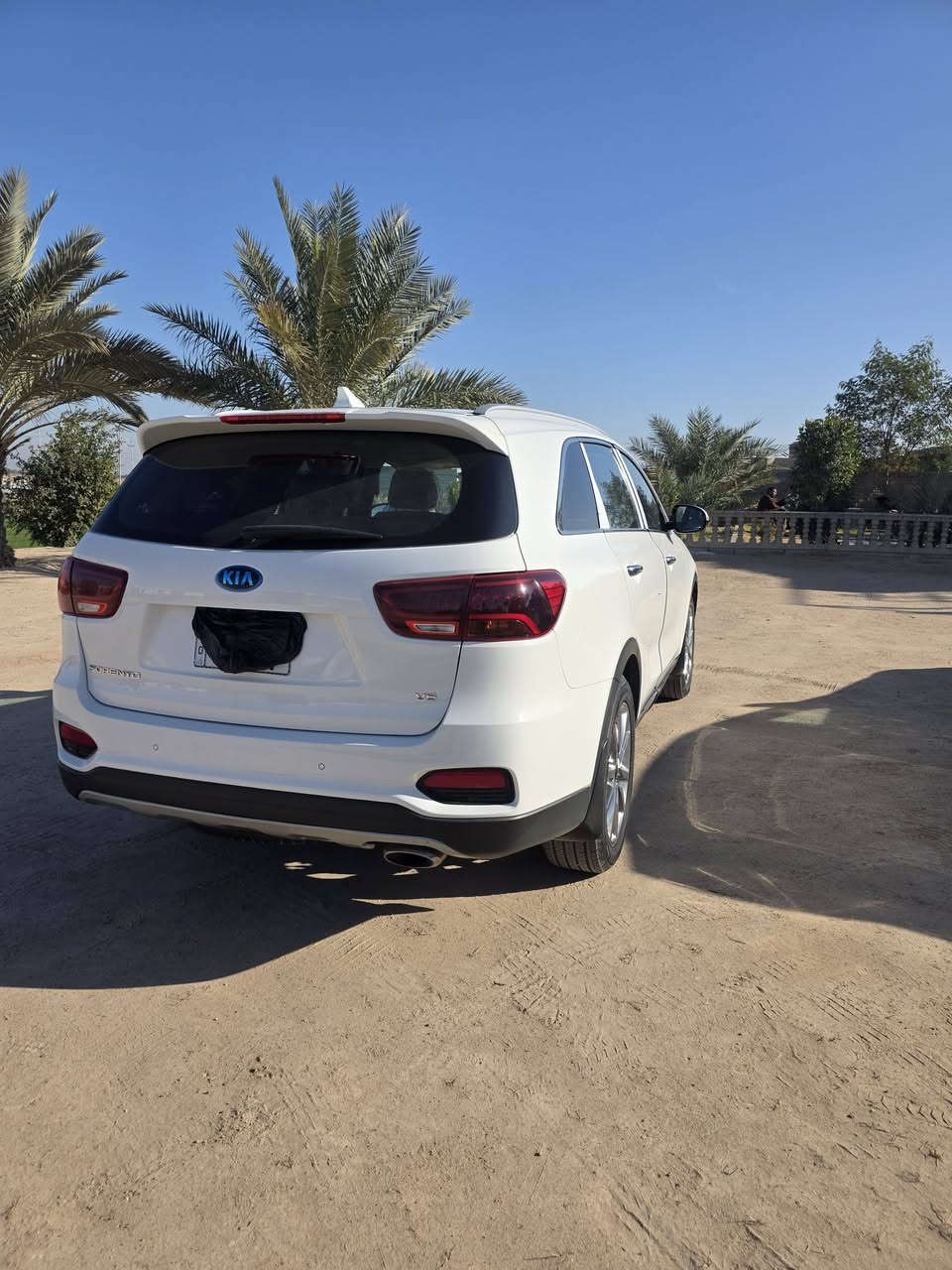 سورنتو 2020
فول مواصفات عدا البنوراما 
تشغيل بصمه 
حساسات امامي وخلفي  
تحويل مباشر 
السعر ٢٦٥  وبيها مجال
العنوان الانبار فلوجه 
***********
