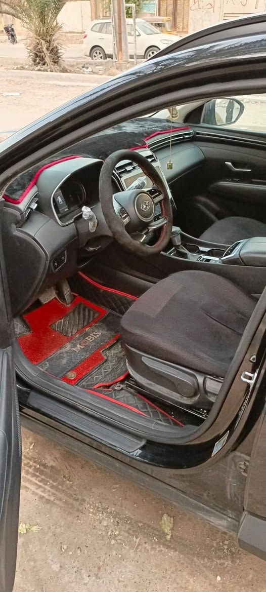 سلام عليكم 
توسان أمريكي للبيع 
موديل 2024 
زيرو ماشيه 18
رقم بغداد 
تخم تاير جديد 
رادار امامي وخلفي 
موصفات الامريكي فول 
اتصل وتدلل 
***********
