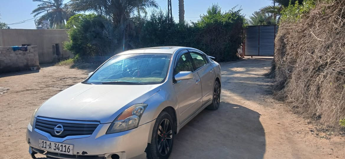 سلام عليكم التيما موديل 2008 كير مكينه وحدادي وتخم تاير جدد رقم بغداد بسمي سنويه ورقم جدد انكليزي مكاني بغداد غير متواجد عل فيس اتصل وتمر ***********
