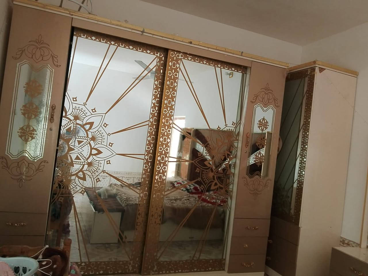 اخشاب تركي البيع متواجد بس ع رقم .***********
