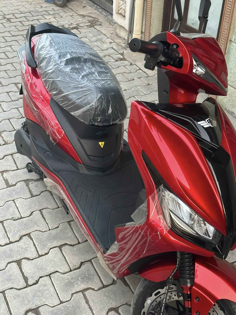 دراجه شحن للبيع 
المواصفات
بصمة تشغيل عن بعد 
R الرجوع للخلف 
نظام البارك P
 جهاز إنذار للسرقه 🚨 
مانع انزلاق 
البطاريات 6 واحد عطلان 
ثلاث سرع
للاستفسار خاص


**إذا كنت صاحب هذا الإعلان وتريد حذفه لأي سبب، رجاءا أرسل رسالة إلى الدعم الفني**