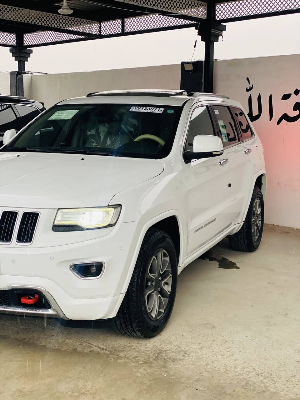 جيب شيروكي 2014 خليجي 1/1
بصمه بنرامه كشنات جلد + هيتر 
كير طياره شاشه كبير 
حساسات امامي خلفي 
صندوق ذكي 
كشنات كهربائي 
طخم جديد 
ماشيه 140 
مكفوله 
سيارة وضع شركه 
الاستفسار:***********
يرهم بيع ومراوس
