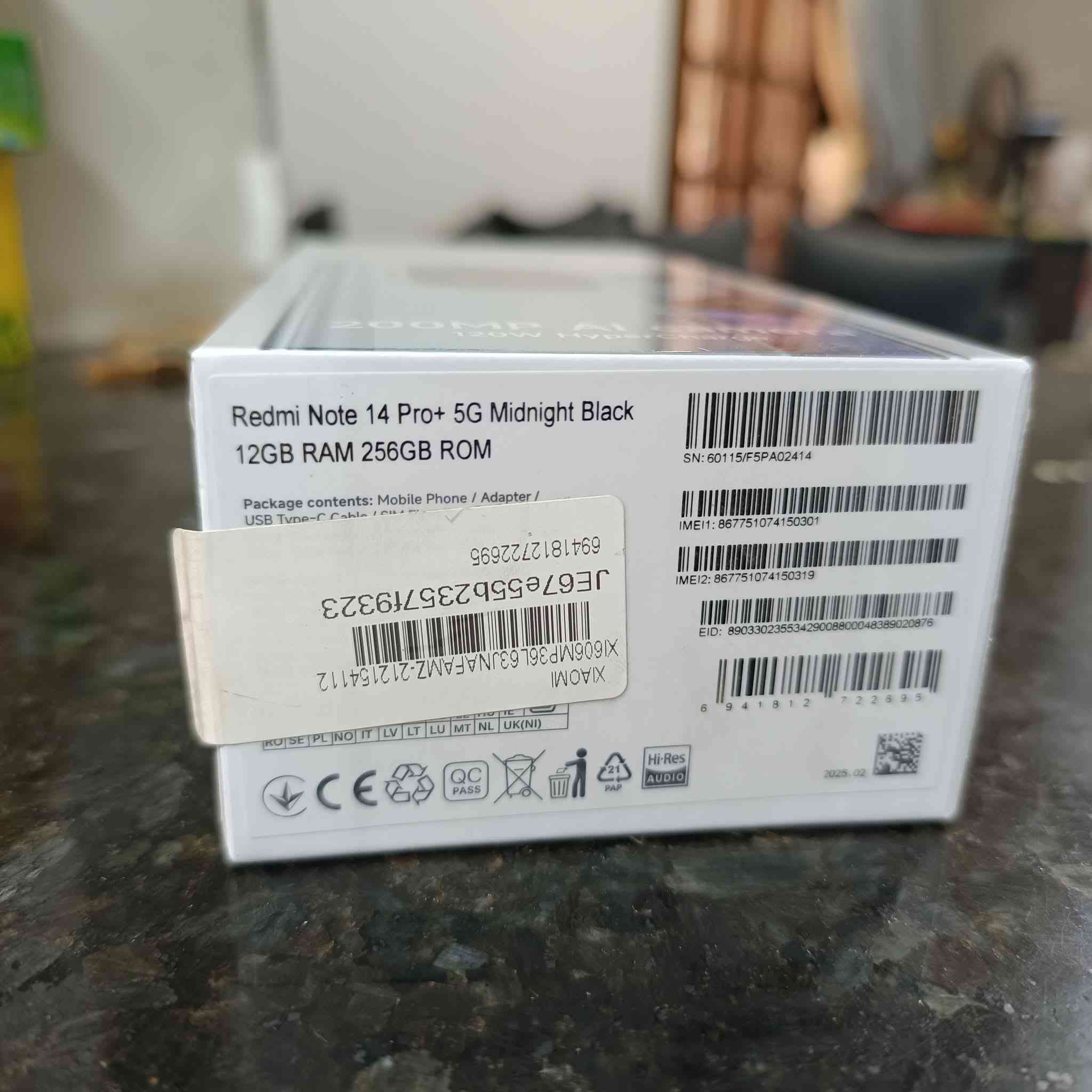 Redmi Note 14 Pro Plus 5G 
 معالج Snapdragon 7s Gen 3 بدقة تصنيع 4 نانو
 رامات 12 جيجا ومساحة 512 
- شاشة 6.67 بوصة منحنية Amoled بدقة 1.5K وتردد 120Hz وسطوع حتي 3000nits وكثافة بيكسلات 446 ppi
-عملاق التصويركاميرا خلفية 200بيكسل والاساسية بمستشعر Samsung ISOCELL HP3 وتدعم المثبت البصري OIS وسيلفي 20 ميجا بيكسل
- بطارية 5110 مللي امبير تدعم الشحن السريع 120w ومرفق الشاحن في العلبة
- يدعم الNFC والIR للتحكم في الاجهزة الكهربائية
- معيار مقاومة الماء والغبار IP68

السعر 400 الف الجهاز مشتري من الشركه 525 الف مستخدم قليل جدن عنواني كوت داموك حي الشهداء 
***********
***********
