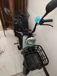 دراجه حجم 14السعر 200 الف وهذا رقمي 07760995281