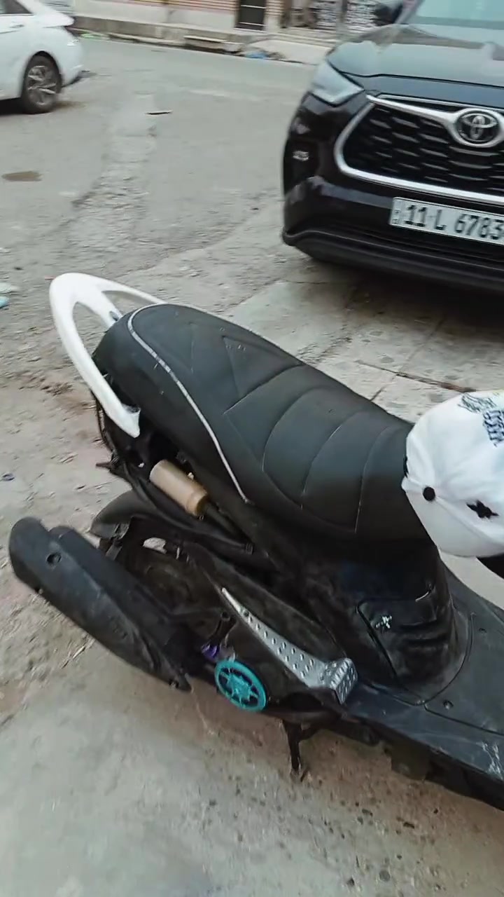 سلام عليكم 
ماكس عدله لعب 
بيه صالنصه افم ام 
وكلجات و يدات بريك و يدات بانزين وقبغ عنبار و قبغ فلاوين سعر 425وبيه مجال حق جيه رقمي 
وياه هديه قبغ هندر 
+964 773 654 1238


**إذا كنت صاحب هذا الإعلان وتريد حذفه لأي سبب، رجاءا أرسل رسالة إلى الدعم الفني**