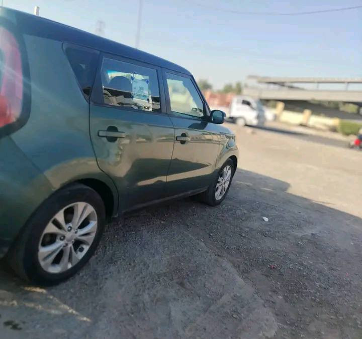 كيا صول موديل 2014 وارد أمريكي حادثها جاملغ خلفي بدون دواخل شرط محرك 2000 المرغوب كير ومحرك مكفولات ماملعوب بيهن تخم تاير صدر امامي خلفي كله جديد تبريد ثلج السياره رقم بغداد نكليزي سنويه ضايعة بسمي مكاني بغداد اي نقص مابيه محرك 2000 المرغوب والسعر مناسب  75 ورقة شراي يتصل  وبيه مجال لشراي يتصل مكاني بغداد ***********
