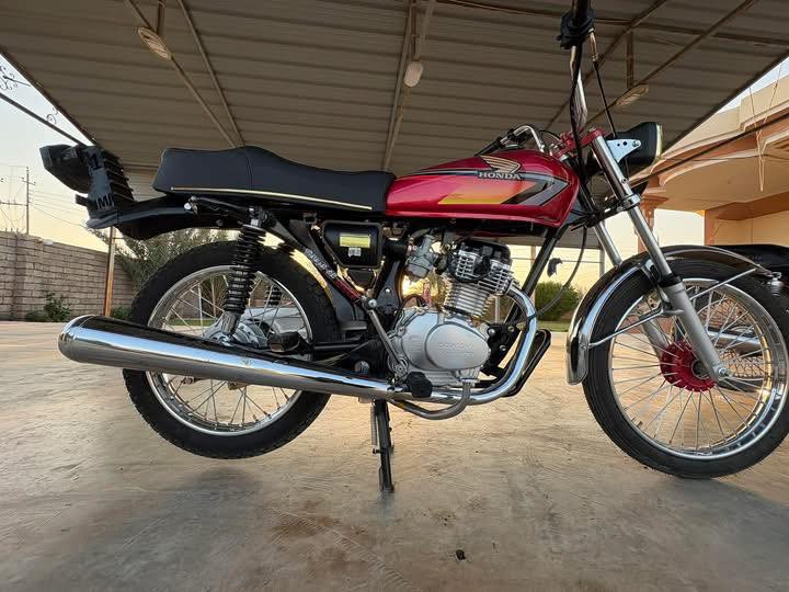 السلام عليكم  
دراجه حربيه تعميره 25 محرك سيجي نامه 
تعميره جديده مكان بيجي 
***********
مراوس بتايكر
