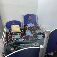 جرابي اطفال • طابقين • مع دواشك