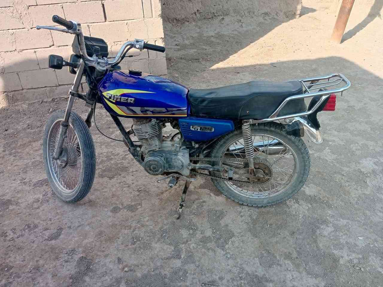 دراجه للبيع تايكر مديل 2019 مكينه مفتوحه كلك السعر 275 وبيه مجال للستفسار ‏‪***********‬‏
