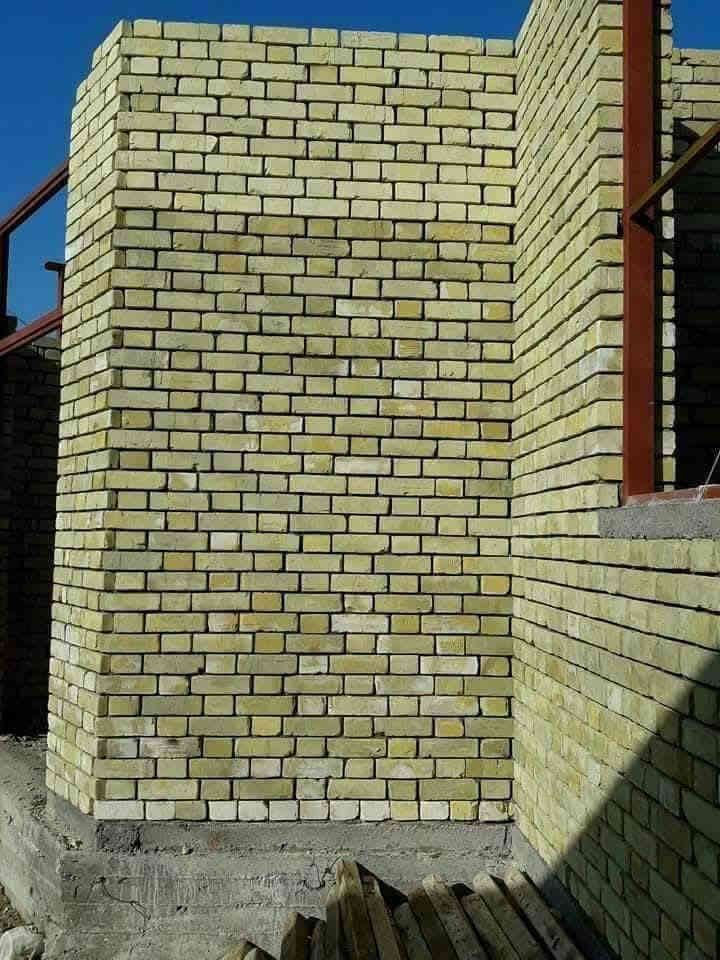 هاذي أحد عمالي من البناء في الكوت مع اخوكم أبو حسين الخلفه لل***********
