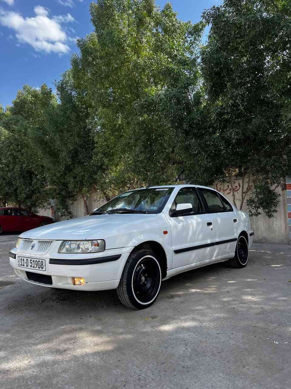 السلام عليكم سمند موديل 11 مابيه لاضربه ولاصبغ ولا تبديل كير ومحرك وصدر امامي وخلفي كله جديد تبريد ثلج تخم تاير جديد كهربائيات كلهه شغاله دواخلهه على وضع الشركه بأسمي ارقام وهزه جديده السياره جاهزه ومابيه اي نقص يعني مال جناي عارضه 50 وبيه مجال بسيط مكاني بغداد تقاطع درويش *********** الشراي يتصل ويدلل
