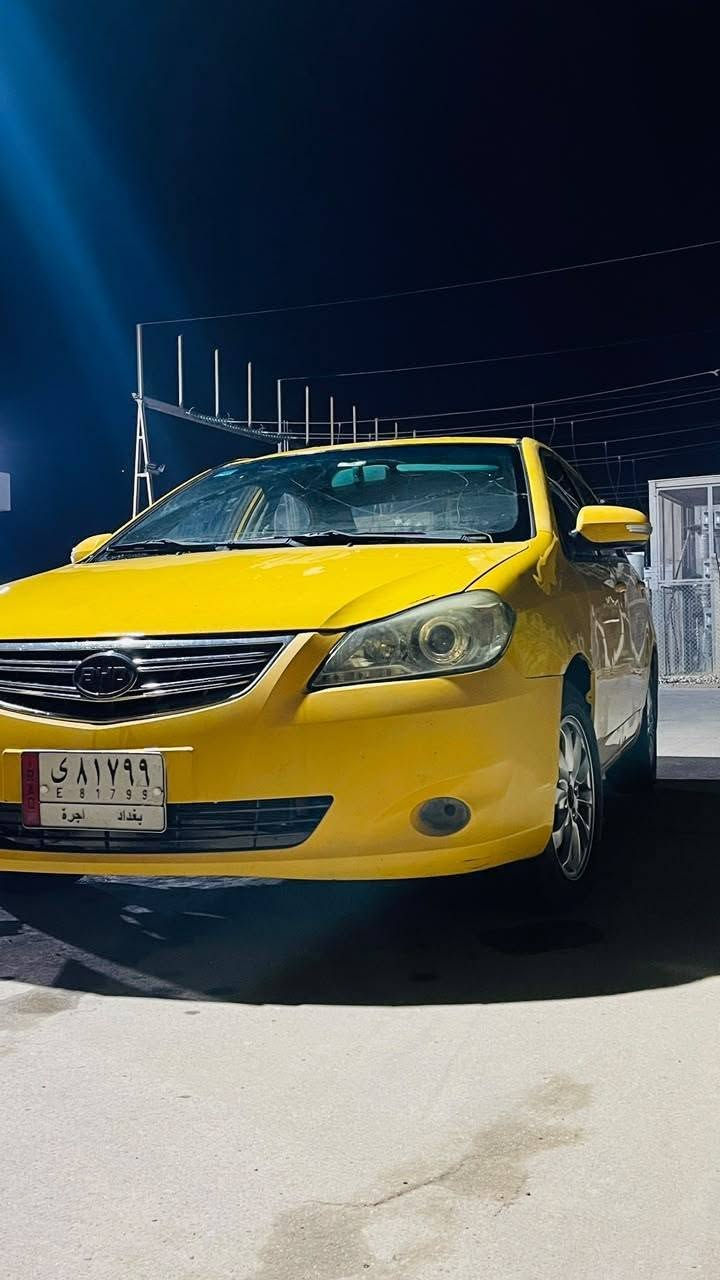 سلام عليكم

للبيع BYD G3 تكسي أصفر

مكينة سيفك ياباني 1.6
تبريد ثلج 

موديل: 2013  رقم بغداد بأسمي تحويل مباشر

مكانها بغداد الغزالية

السعر :  45 وبيها مجال بسيط

الاتصال : ***********
