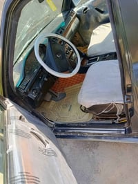 من رخصت الادمن سياره مارسدس دبه موديل 88رقم ديالى كهربائيات كلهه شغاله...