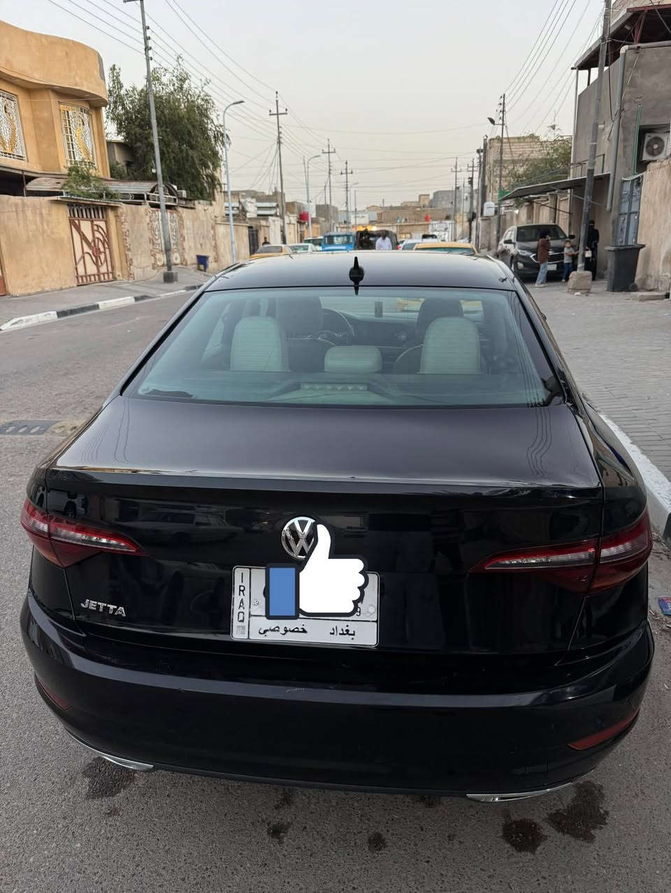 جيتا 19
محرك 1.4 توربو الاقتصادي هسه اجيت من بغداد للبصره باقي بالخزان ربع 
الحادث كما موضح فقط قطعتين
منظومة تبريد جديده
حداد كذالك قبل يومين مسويهن
سياره جاهزه 
سبب البيع رايد احدث اذا اكو مراوس مو مشكله
السعر 145 ويهه مجال بسيط
واي استفسار اتصل وتدلل الفئه SEL Premium الفول يعني
كشن تدفئه تبريد وبعد بيهه هواي مواصفات سلايد رادار …..

***********
