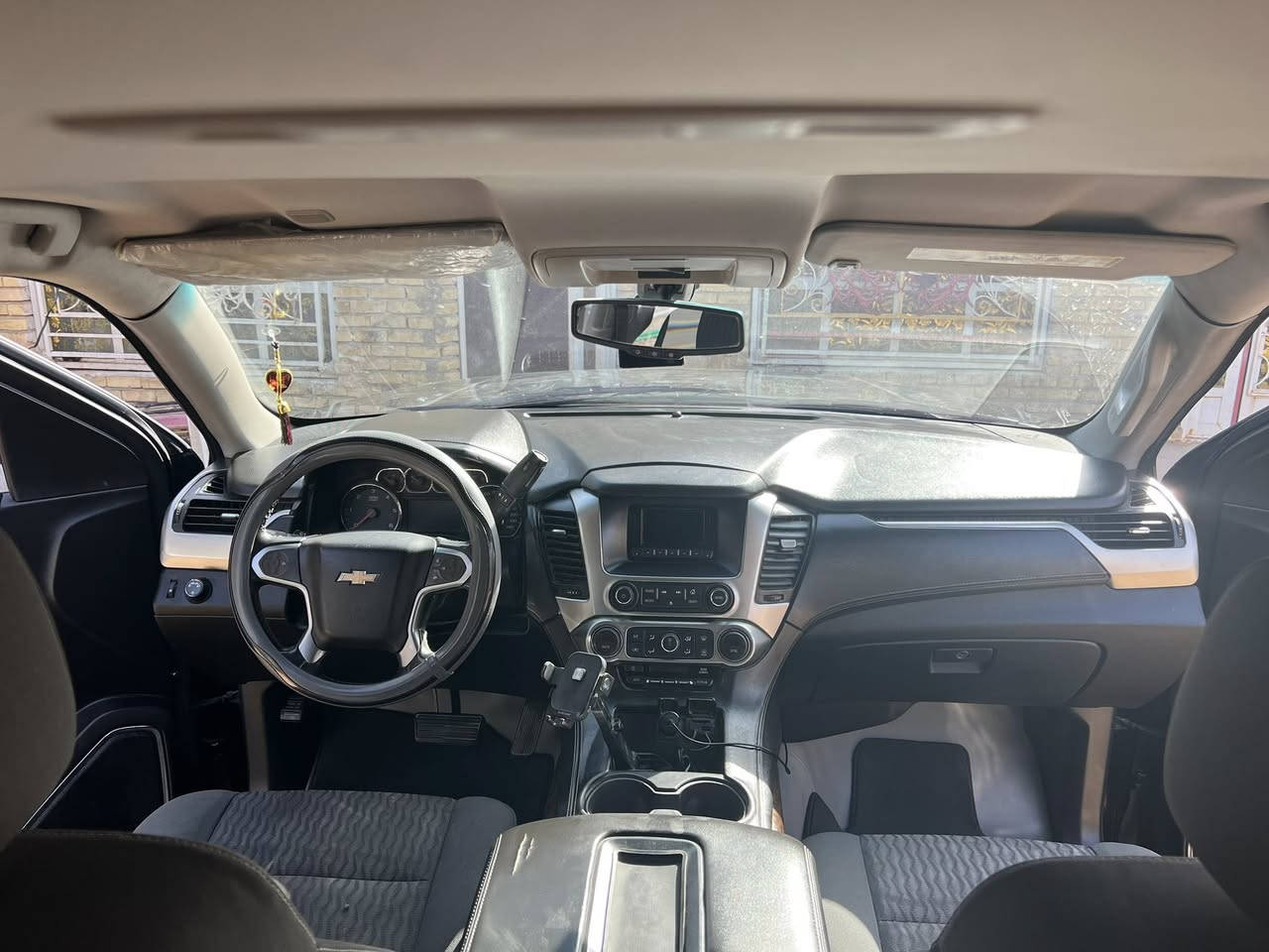 سلام عليكم  تاهو مديل 2015  امريكي مواصفات Ls    مكينه 5300   مامفتوحه  كير جديد السونار مرفق بالمنشور   السعر 295 
كربلاء  ***********
