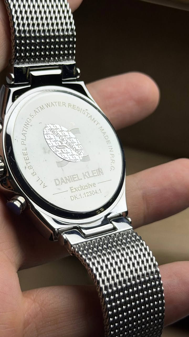 Daniel klein 
اصلي وكالة غير مستخدم 
طوق لونين ببسي 
سير حصيرة 
نافذ شهري 
ستانلس ستيل   
مقاومة للماء 50 متر 
اميال لامينوس فسفوري 
نظام 24 ساعة 
سناتر اسبوعي - شهري 

40  الف على اول تم

EfMkbAzMLQUNWKaytQ


**إذا كنت صاحب هذا الإعلان وتريد حذفه لأي سبب، رجاءا أرسل رسالة إلى الدعم الفني**