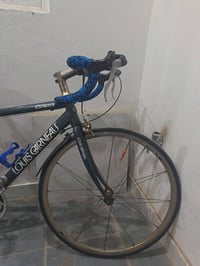 دراجة رود • لويس جارنو • مكسور