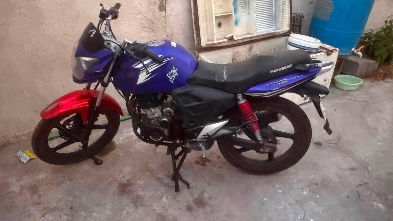موتور دايون للبيع سنوية ورقم بصرة ناقصه فقط زنجيل ودواسه بريك السعر مليون و 100
***********
