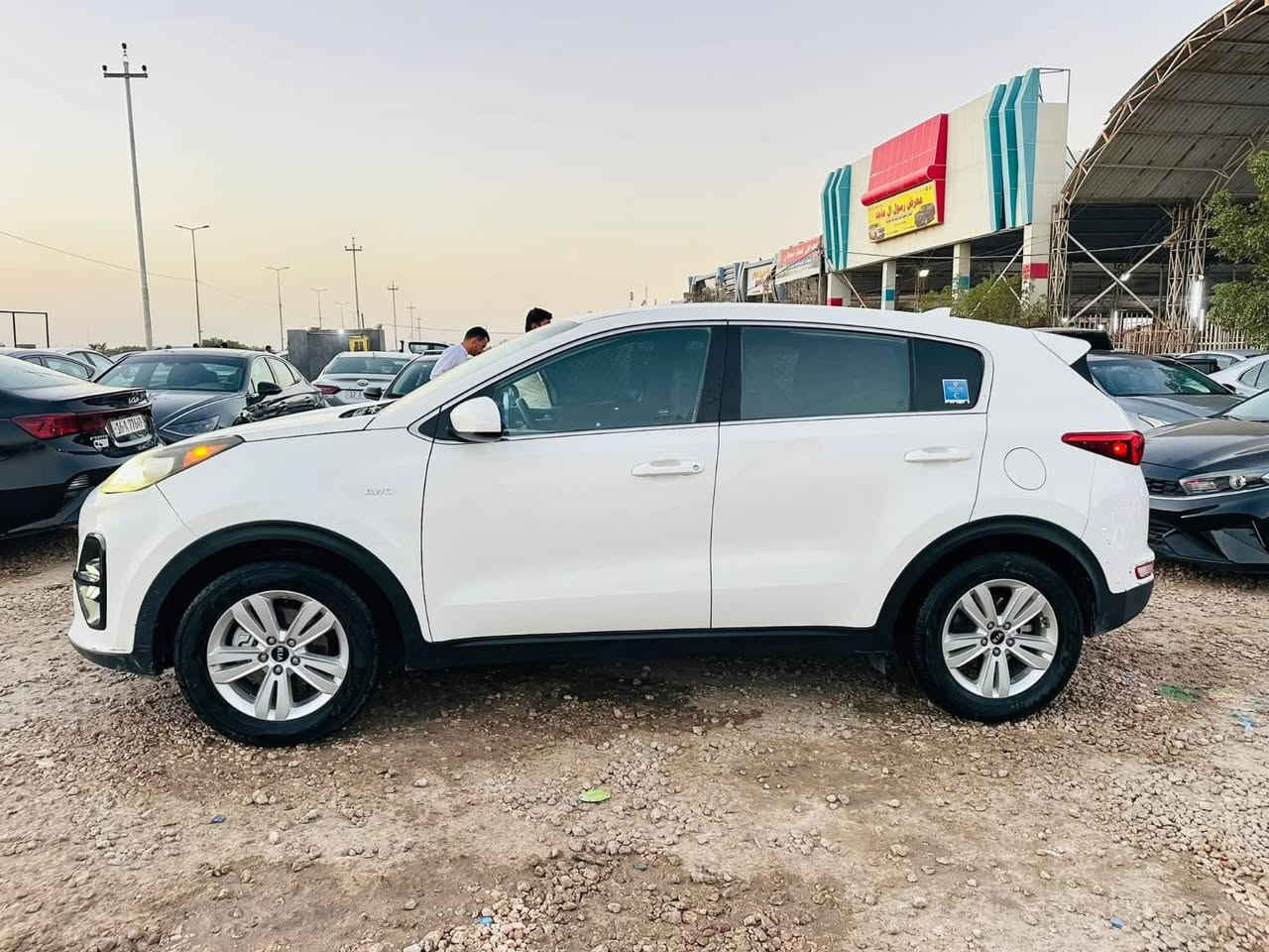 السلام عليكم كيا سبورتج موديل 2019 وارد أمريكي للبيع او مراوس بسيارة صالون سيارة جديدة سونارة موجود
