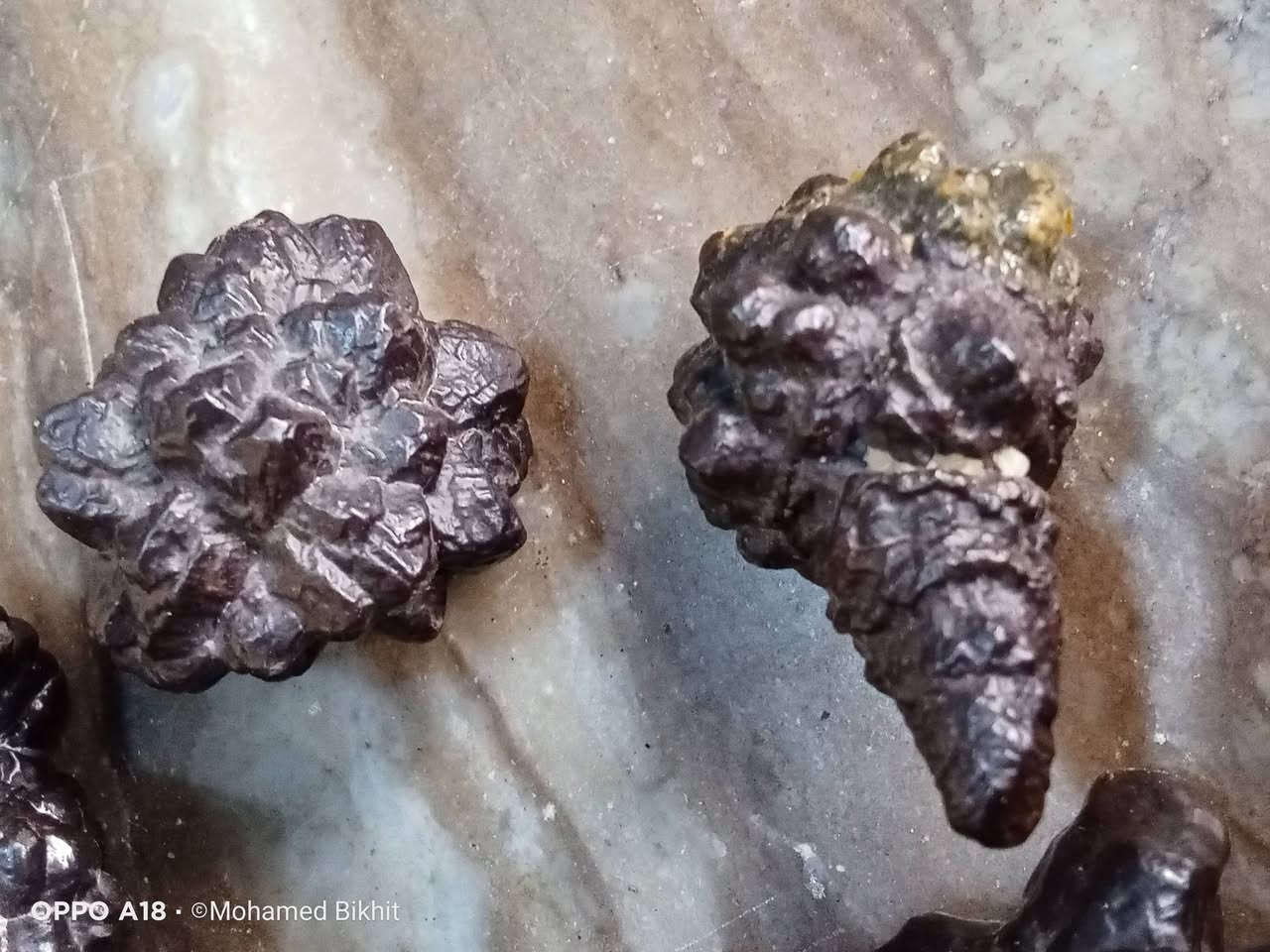 احجار نيزك الهيماتيت (Hematite)، وتحديداً النوع المعروف باسم " نيزك الهيماتيت الكلوي" (Botryoidal Hematite


**إذا كنت صاحب هذا الإعلان وتريد حذفه لأي سبب، رجاءا أرسل رسالة إلى الدعم الفني**