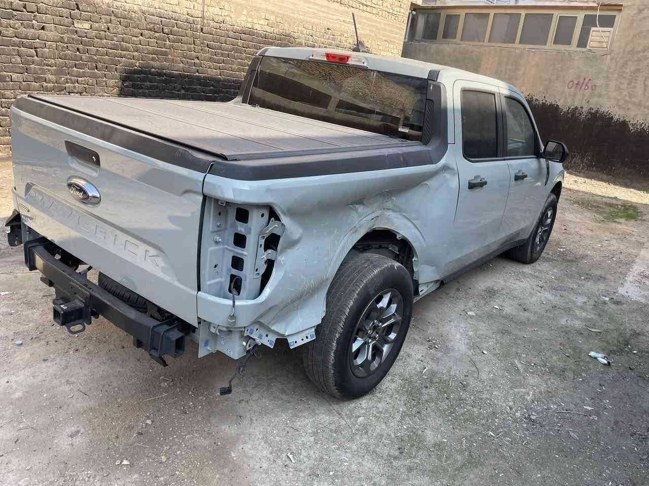 للبيع فقط 
فورد مافرك 2024 
لون سمنتي 
مواصفات XLT 
محرك 2500 هايبرد و بانزين  
سياره جديده 
حادثه فقط الجاملغ الخلفي 90%يرجع بارد
 بدون دواخل مكفوله يعني بجم كبس على وضع الشركه 
السعر 177 و بيها مجال بسيط 
للاتصال متوفر وتساب
 ***********
***********
