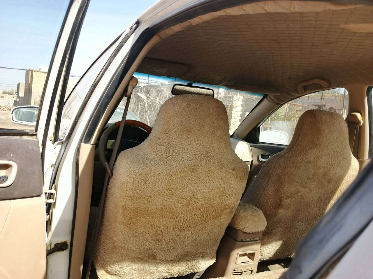 سلام عليكم شباب شيري موديل 2013 صبغ عام  لبيع سياره مال (((مصرف مطلوبه)) مصرف يعني بدون تحويل سنويه اصليه تكفل سرقه وعشائر سياره مكينه بيه خيط بخار كير حداديه كهربائي كله خير من الله دواخل جديد تخم تاير باتري كله جديد مكان سياره ديوانيه سعر 20وبيه مجال  أو مراوسه ومكلف بل نشر وهذا رقم راعيه ***********
