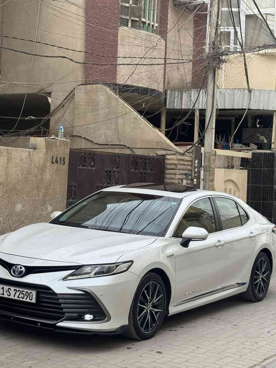 السلام عليكم للبيع كامري عبد اللطيف جميل هايبرد فول مواصفات موديل 2023 مكفوله كفاله عامه ماشيه 18  للاستفسار *********** بغداد السيديه
