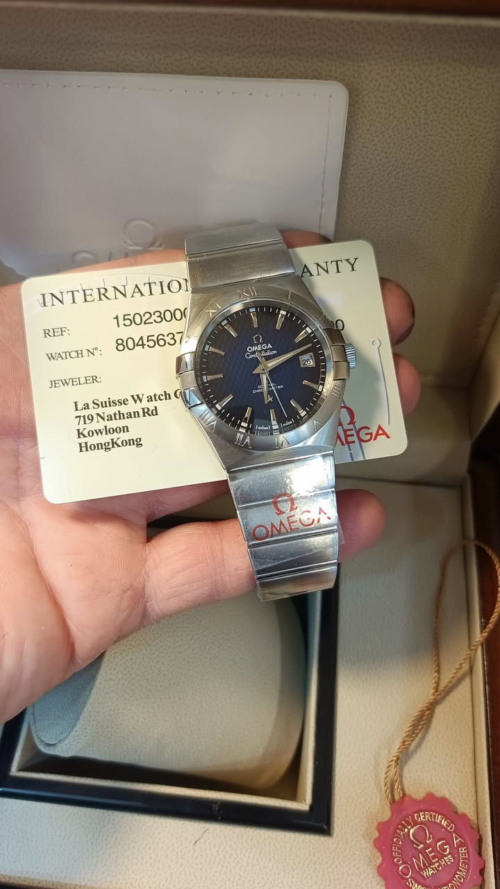 السلام عليكم من رخصة الاخوه الاعضاء ساعه اوميكا كلاسك مميزه جدا جديدة لووك للبيع
ضد الماء 50m
تاريخ يومي
اوتماتيك
لون المينا مميز 
ستانليس ستل ضد الصدا
وزن ثقيل
قفل الساعه محفور علامه اوميكا
ظهر كشف مختوم
شكل انيق جدا
قفل بحري
اميال وارقام فسفورية
الساعه مع العلبه الاصليه وكرت الضمان
السعر 180 الف
العنوان بغداد
ماسنجر واتساب
***********
