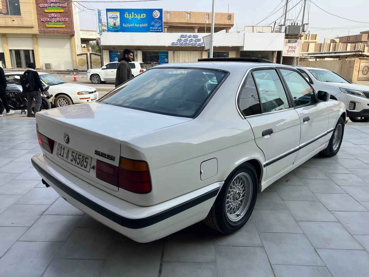 السلام عليكم رقم بغداد دولي 525

محرك مسكر 25

كير محرك صدر وتبريد ثلج

تخم تاير جديد

السعر 58 وبيه مجال

فتحه كهربائي كاله شغال

المكان بغداد

***********

***********
