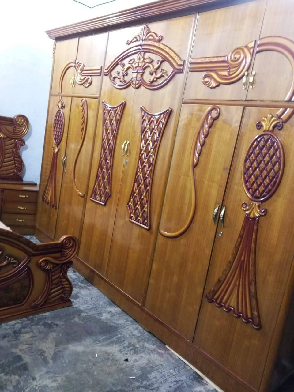750غرفه اخت الجديده ست ابواب صاج داخل وخارج بغدادالحسينيه مال الراشديه وعندي توصيل ***********
