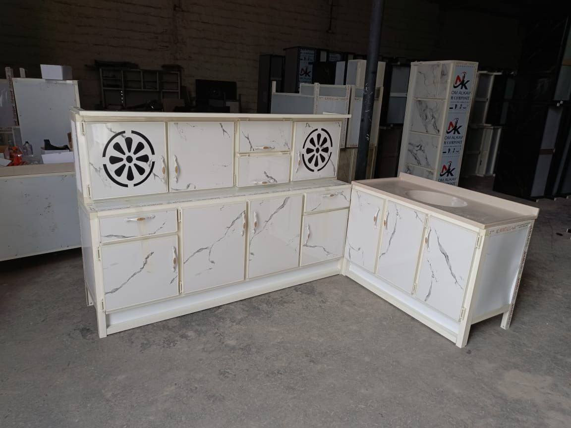 كاونتر مترين مع ملحق مترين مع سنك

مرمر متر و 20 سنك


**إذا كنت صاحب هذا الإعلان وتريد حذفه لأي سبب، رجاءا أرسل رسالة إلى الدعم الفني**