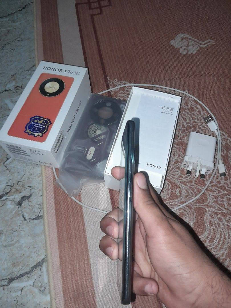 السلام عليكم عندي جهاز هونر إكس ٩بي جهاز نضيف ما داخل صيانة ملحقات كاملة سعرة ٢٣٠ وبي مجال بسيط مكاني ديالى بعقوبة قرب تقاطع عبدالله بن علي للتواصل ***********
