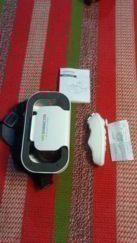 نظارة واقع افتراضي • بدون سعر