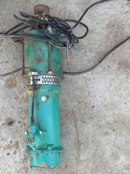 السلام عليكم 
مجموعة قطاسات مستعملة للبيع مع بوري ابو 10 انج للبيع

قطاس 10 حصان

وقطاس 7.5 حصان 

وقطاس 3حصان

وقطاس طلقة 3 حصان 

العنوان الساحل الايسر 

للاستفسار اكثر اتصل ع الرقم ***********
