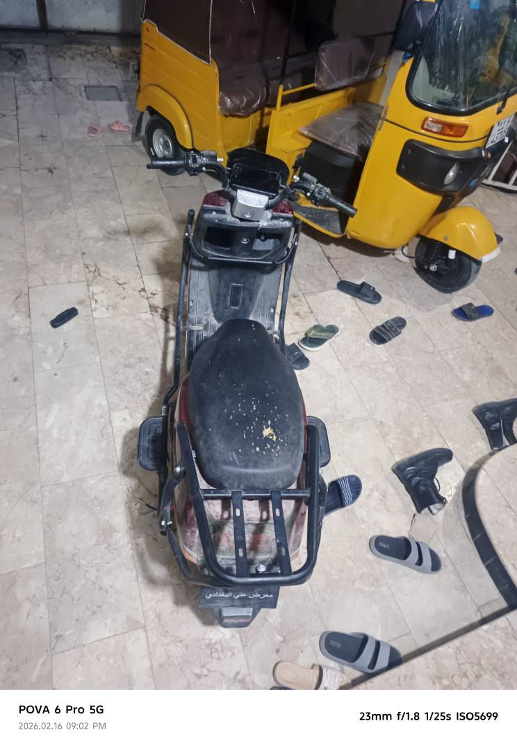 السلام عليكم شباب دراجتين شحن 
الحمرة عطل ملف فقط
والزركة بريكات ضعيفة فقط
للبيع ثنينهن سوة 650 
*********** بغداد, العراق
