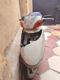 دراجة هوندا سبيسي.. على وضعها للبيع... بحاجة الى صيانة وتجفيت.... حط س...