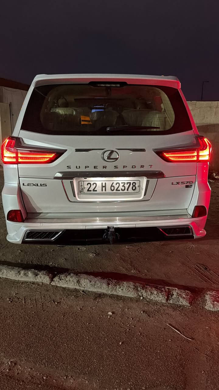 السلام عليكم الكزز موديل 21للبيع بيهه تبدل جاملغ وصبغ باب ومكانين بارد بسيط سعر قفل 57$
