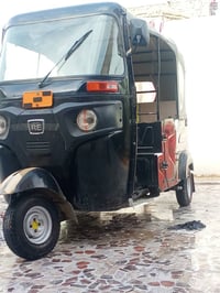 تكتك البيع مديل 22شهر ٩كفاله عامه ما عده طكه بل القد وراجعه بلاد تكتك ...