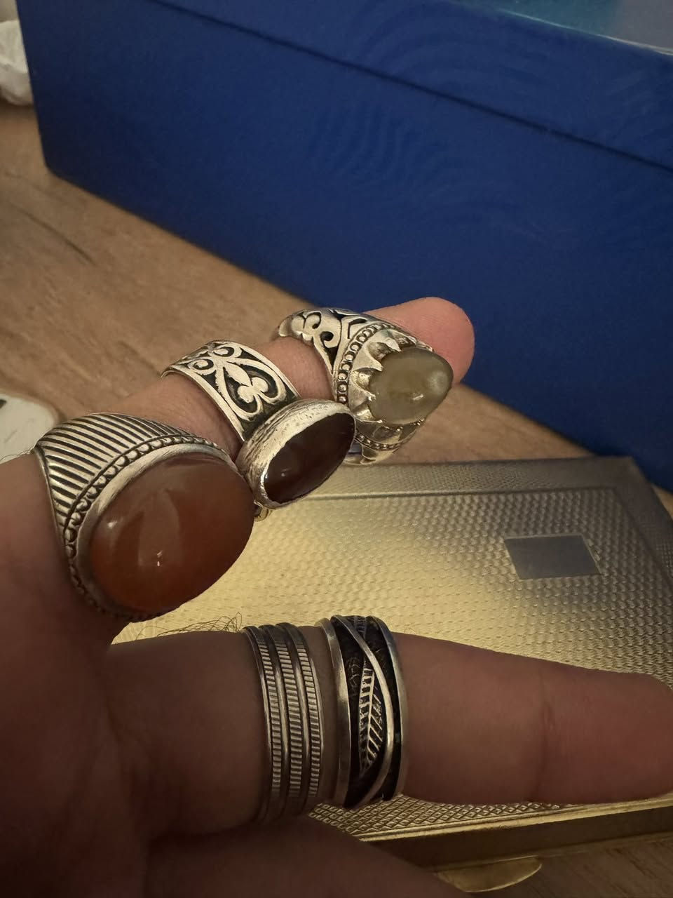 السلام عليكم … 5 قطع للبيع ثنين يمانيات و سليماني و حلقتين  كلهن قياس 21-23 السعر 170 و بيهن مجال بسيط مكاني بغداد حسينيه ماعندي توصيل


**إذا كنت صاحب هذا الإعلان وتريد حذفه لأي سبب، رجاءا أرسل رسالة إلى الدعم الفني**