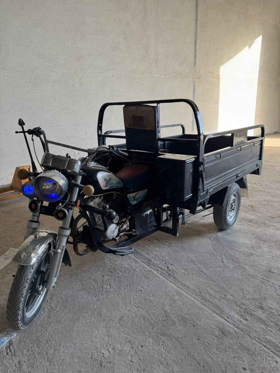 السلام عليكم ستوته جمره مديل 2023 نضيفه سعر مليونين او 200 او بيها مجال ناصريه مركز ستوته خير من الله استفسار اتصال ***********
