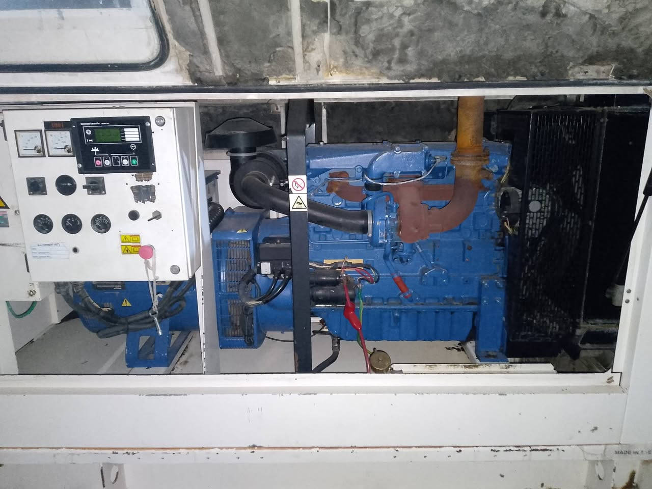 السلام عليكم يركز انجليزي 100 كيف 6 سته سلندر الماكينه مشروطه الحجز والاستفسار على رقم الهاتف 
***********
