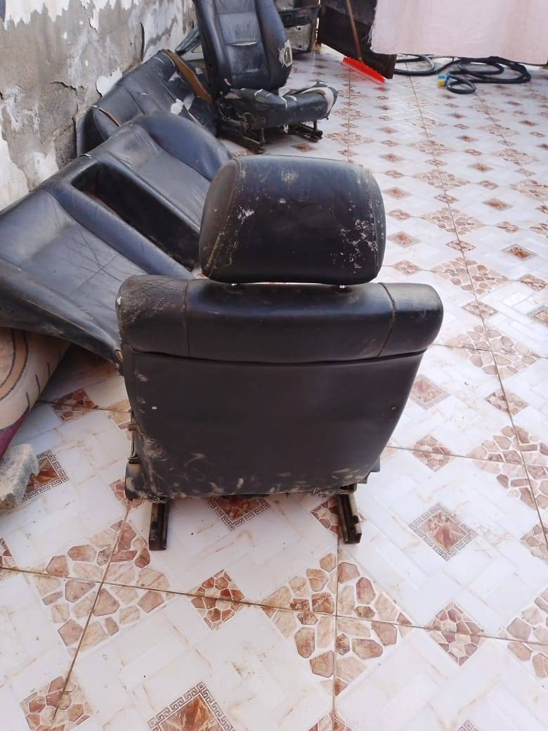 سلام وعليكم غرفه مل500مثل ماموضح بل صوره شي كدام العين السعر75مكاني موصل *********** خوان ابيع كلهن شلع
