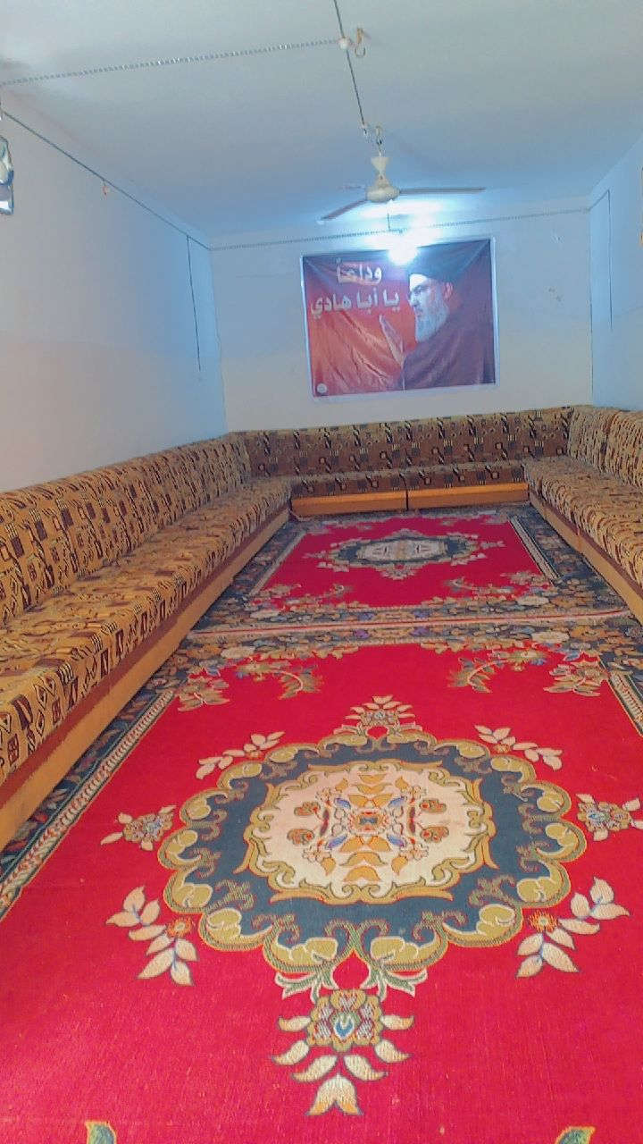 للبيع ديوان تسكام  لا كسر ولا شگ بس اليدات تعبانات مالاته طوله ٢٢متر  المكان طريق الحمزه شوملي قريه الزبار ع الشارع العالم  ‏‪077 2123 0104‬‏
