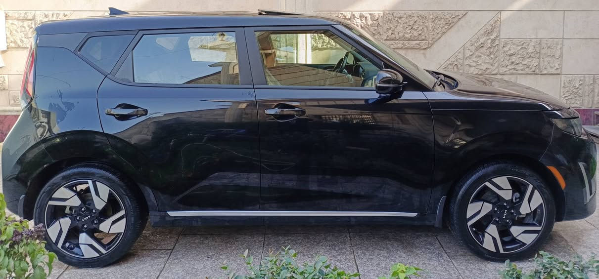 سلام عليكم
كيا صول 24 جيتي لاين فول 1/1 مواصفات خاصه 

فتحه سلايد 

بصمه +بصمه ابواب

كشنات كهرباء+ كشنات تدفئه تبريد

اشاير بلمري

فول رادارت اماميه وخلفي وبلمري

ويلكب 18 

كشنات جلد

هندبريك بصمه + اوتو هولد

شاشه جبيره 

فول تحكم ستيرن

محرك 2000 بانزين

ماشيه 41

ترقيم جديد اربيل باسمي 

مكاني بغداد الاعظمية 

سياره بدون قطرة صبغ تبديل دعاميه اماميه بدون ايرباك جديده كلش وبالعافيه علي ياخذها

***********
