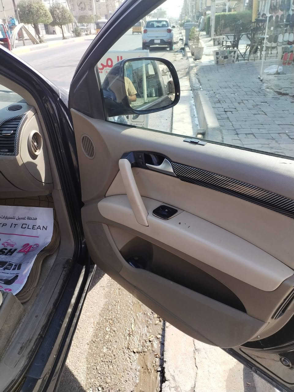 السلام عليكم أودي ٢٠٠٧ Q7 كيرومحرك لكزز ٨سلندر رقم بغداد بأسمي السعر ٨٥ وبيها مجال ***********
