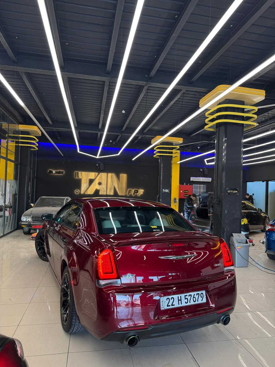 🚘 كرايسلر أوباما 2019 – S300 فول / 1-1
🌍 خليجي وكالة هارلم

مكفولة 

ماشية 47mi 

✨ مواصفات فول كاملة + بانوراما + جلد

المواصفات الرئيسية:

🔻محرك  6 سلندر – 3600cc

🔻كير 8 نمر – كير ماوس

🔻نظام وضعيات قيادة متعددة + سبورت

🔻تشغيل بصمة + تشغيل عن بُعد

🔻ستيرن كهرباء + شفتات ستيرن

🔻درگة خياط

🔻سقف بانوراما

🔻مقاعد جلد

🔻مقاعد أمامية كهربائية

🔻تبريد وتدفئة للمقاعد

🔻مقاعد خلفية تدفئة

🔻3 كشنات خزن

🔻مكان أكواب ساخن/بارد

🔻قيادة ذاتية 

🔻رادار

🔻مانع انزلاق

🔻كاميرات + شاشة كبيرة أندرويد

🔻مرايا جانبية قُلاب

🔻مراية داخلية تعتيم ذاتي

🔻زنون

🔻ستريتر كهرباء

🔻بردة خلفية كهرباء

🔻ويل 20 أسود

🔻دمّام بالصندوق

===============

السعر 275 وبيها مجال 
***********
