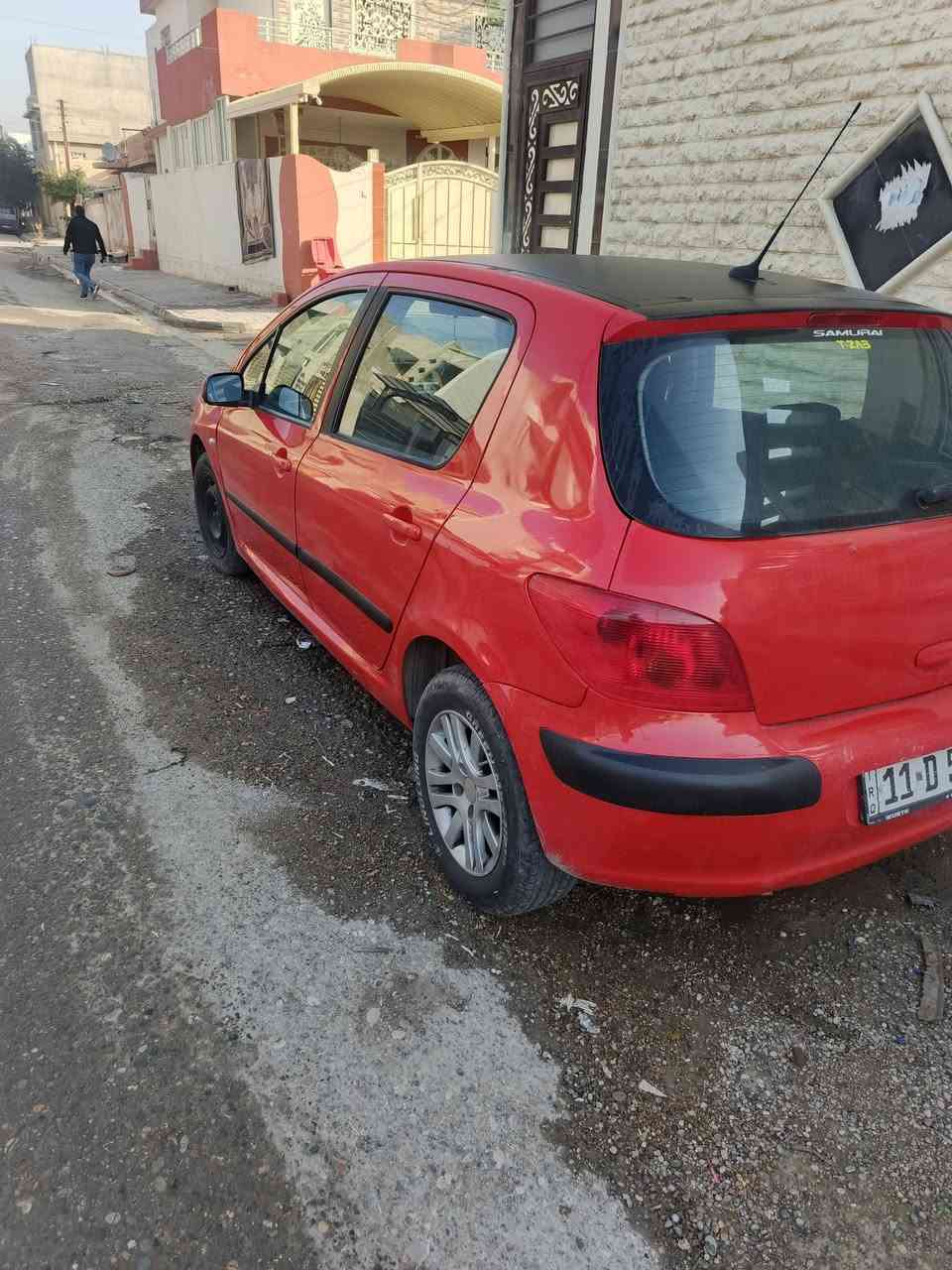 للبيع 
كل نقص مابيها 
مكانها كركوك 
سعر ٥٥
***********
