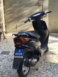 للبيع او مراوس بايراني نظيف   فرخ اكزز نظيف   وايرمنية كلها شغالة لايت...