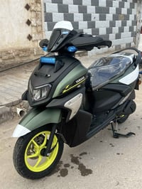 موديل ٢٠٢٥ • ماشيه ٢٠٠٠ • جديدة مع اغراض